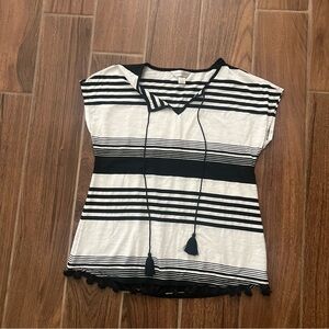 Black and white Christopher and Banks top size S